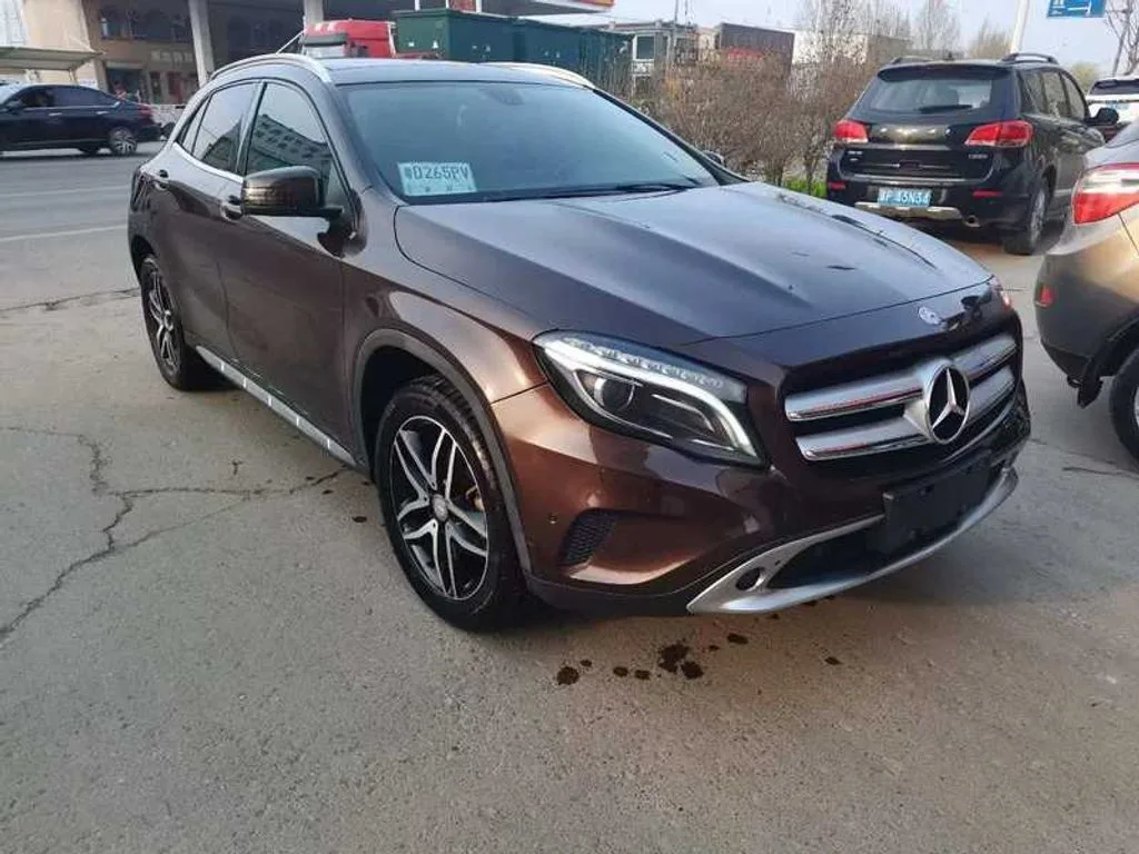 Mercedes-Benz GLA