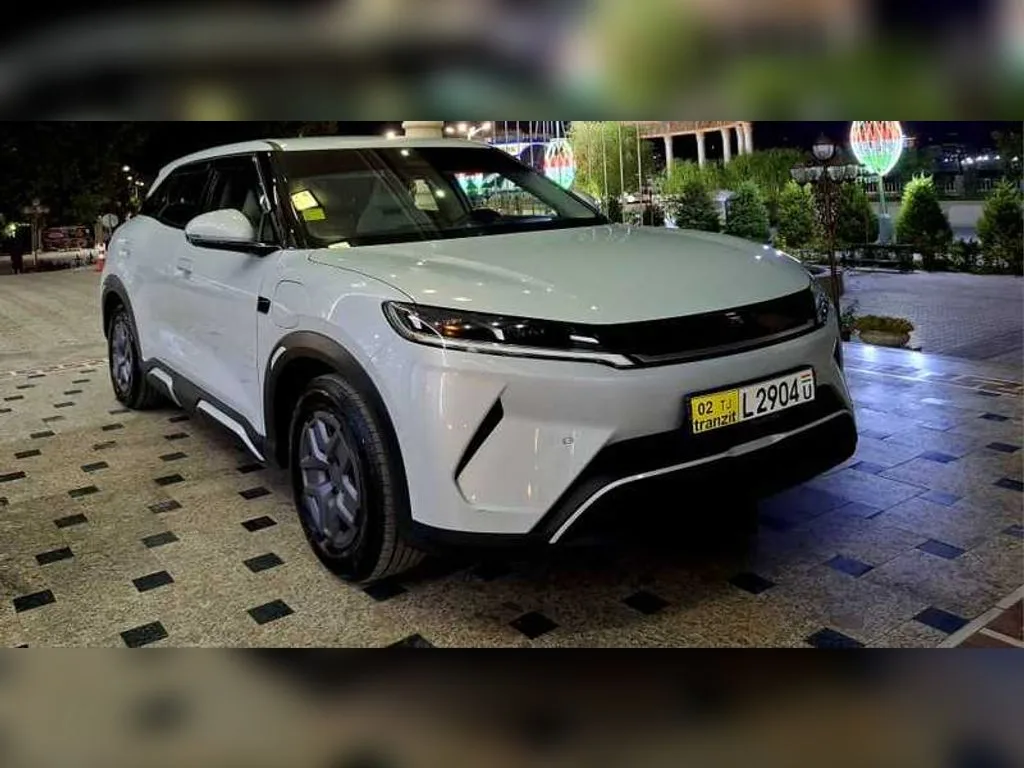 BYD Yuan UP