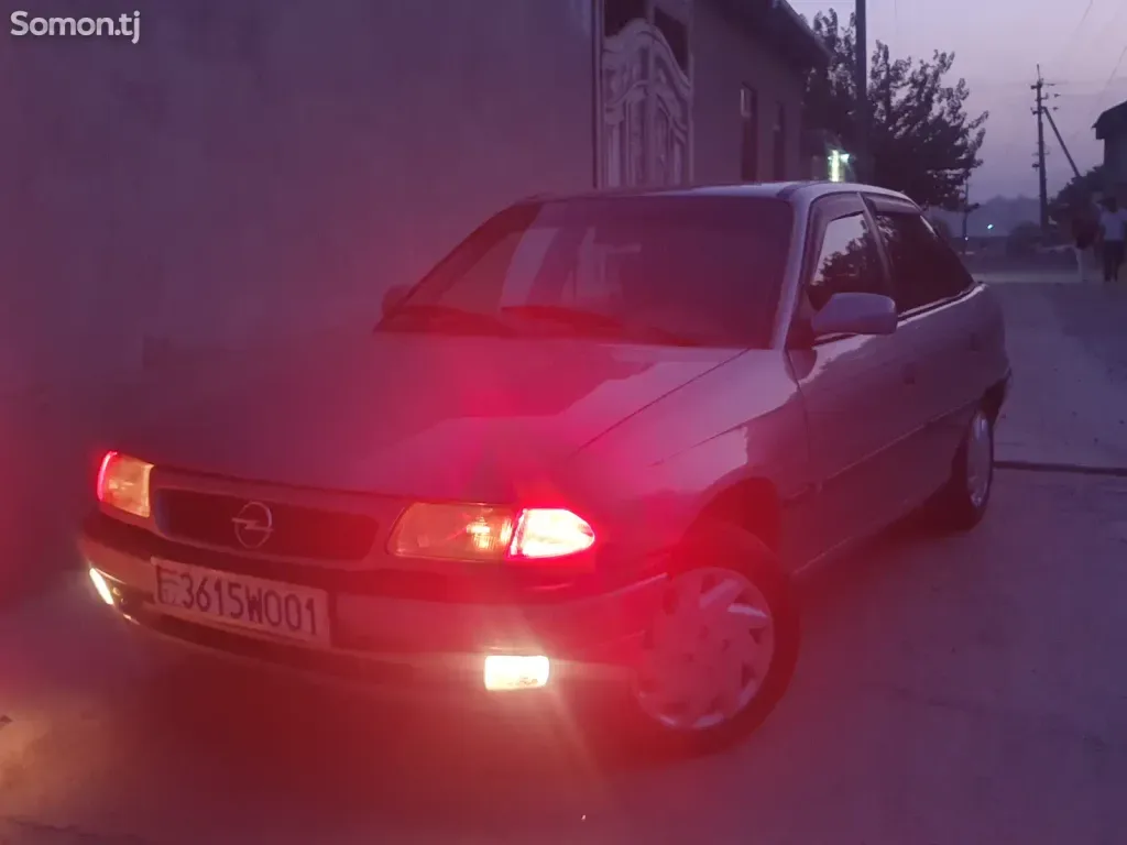 Opel Astra F