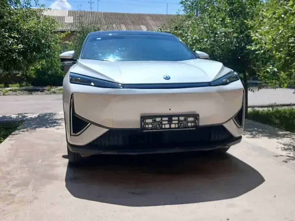 Dongfeng L7