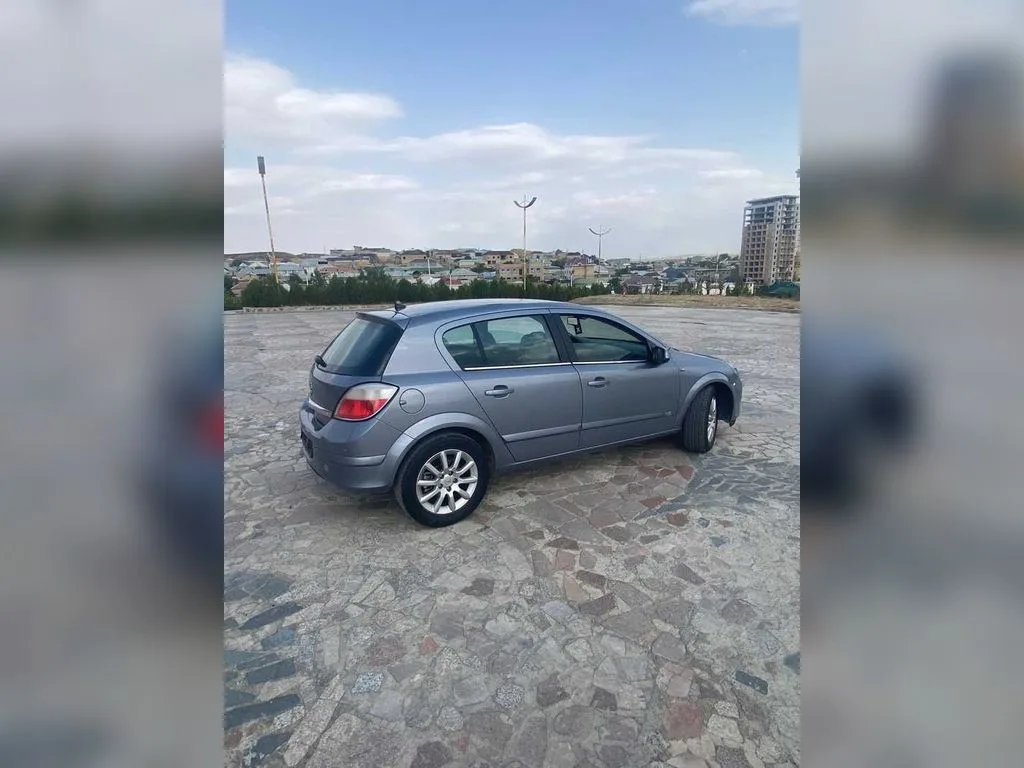 Opel Astra H
