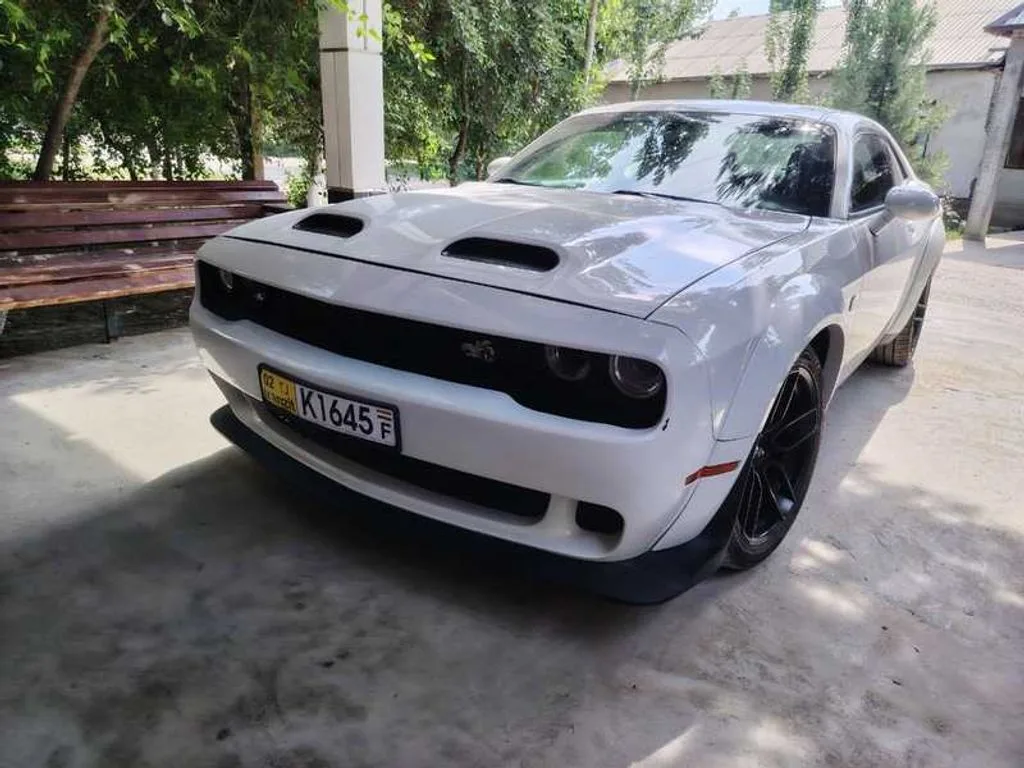 Dodge Challenger