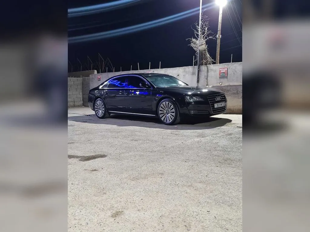 Audi A8