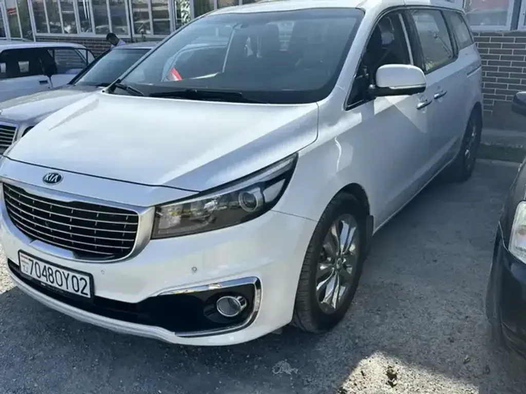 Kia Carnival