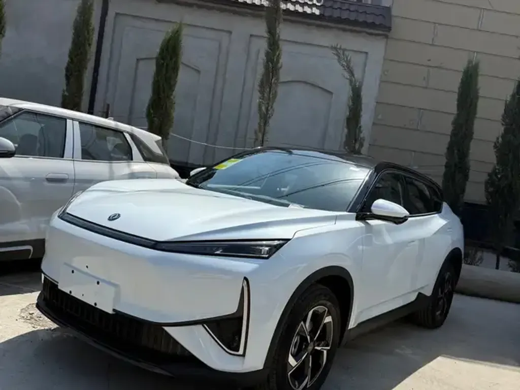 Dongfeng L7