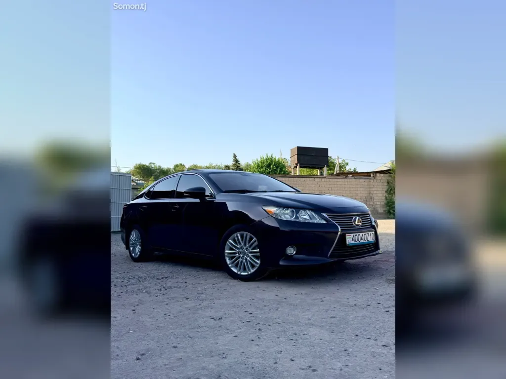 Lexus ES