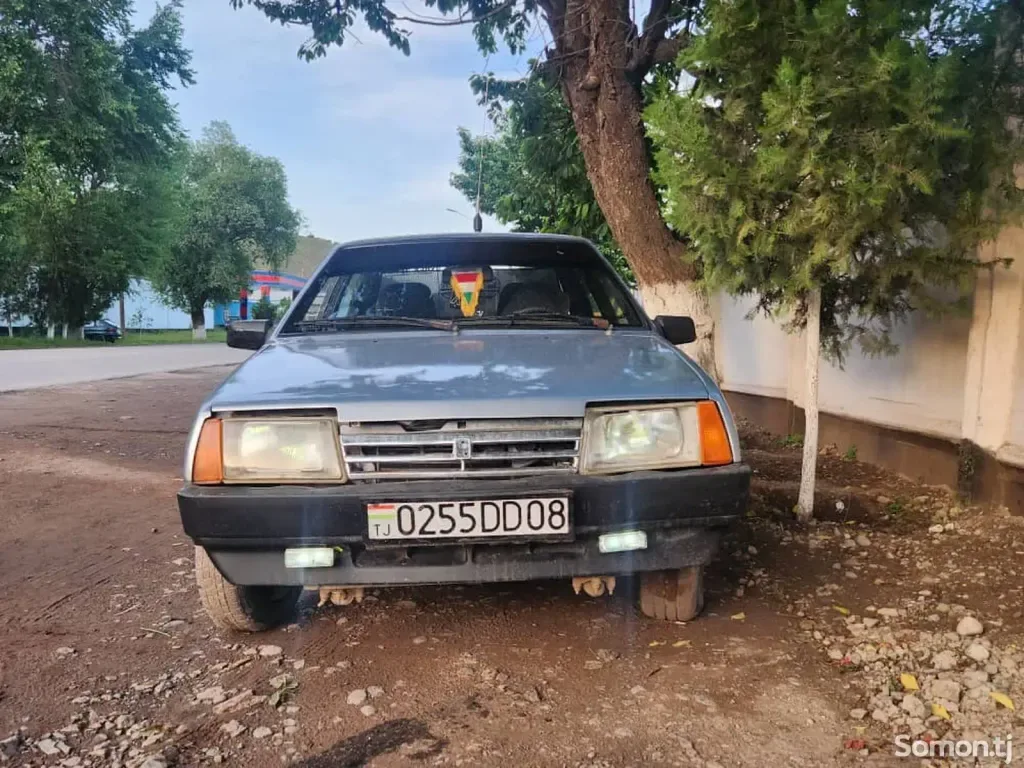 Lada 21099