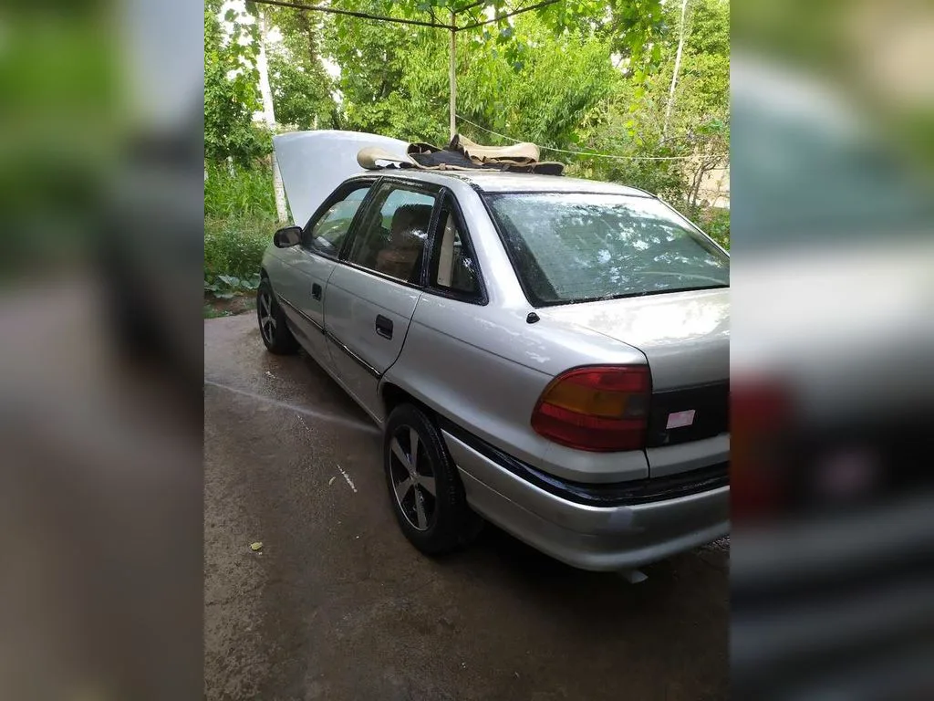Opel Astra F