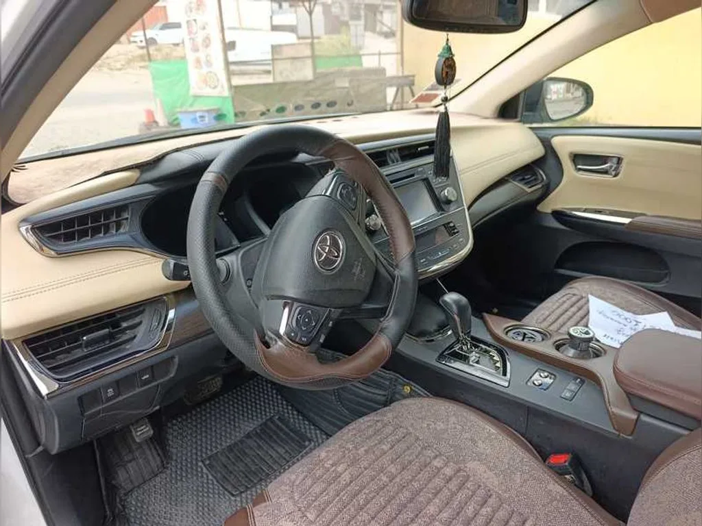 Toyota Avalon