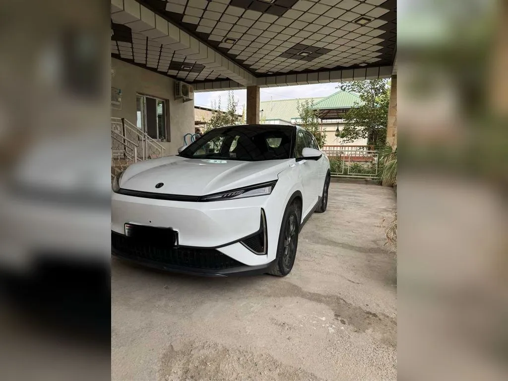 Dongfeng L7