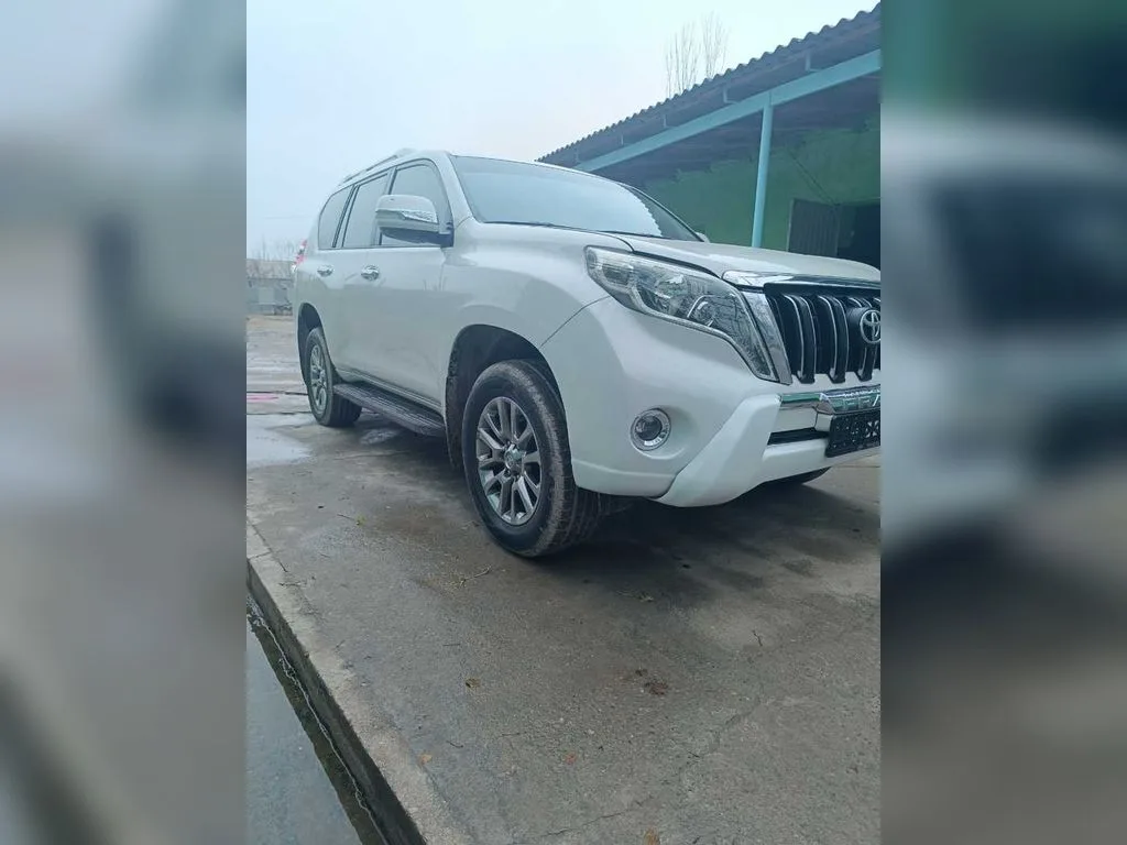 Toyota Land Cruiser Prado