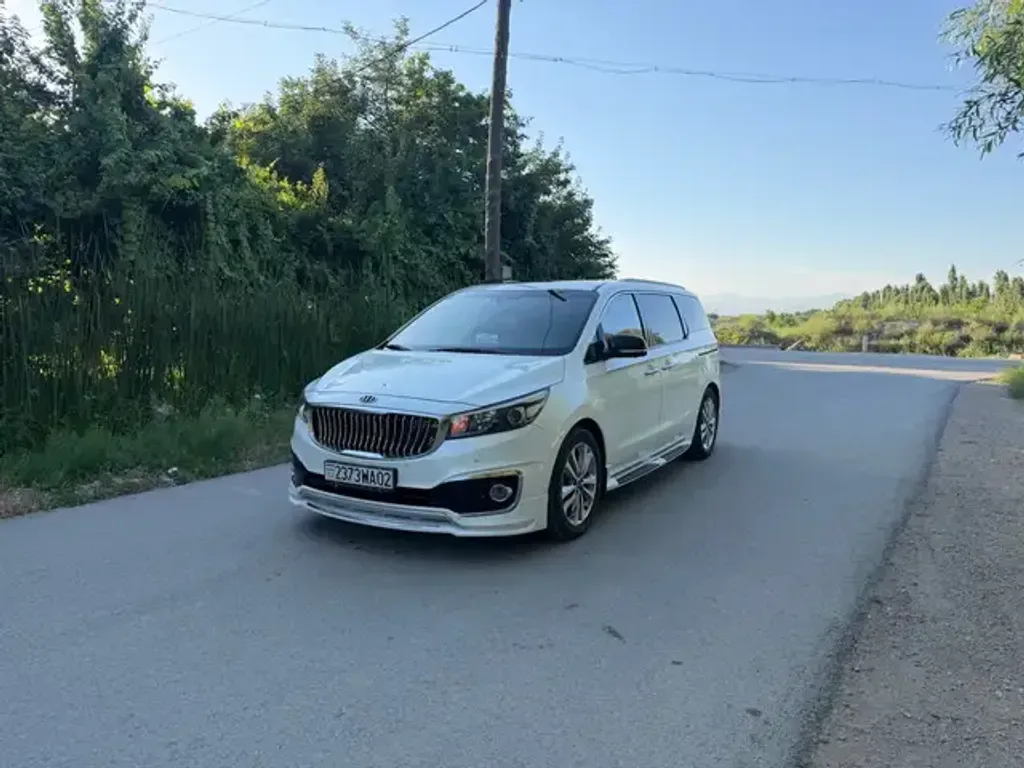 Kia Carnival