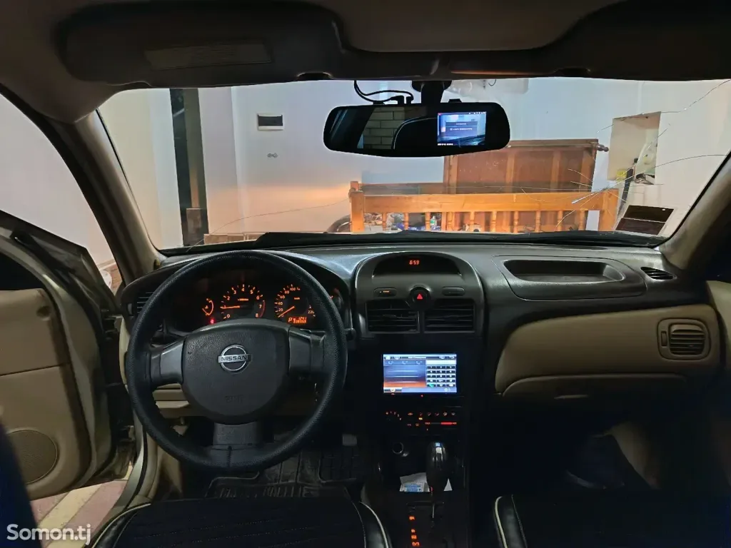 Nissan Sunny