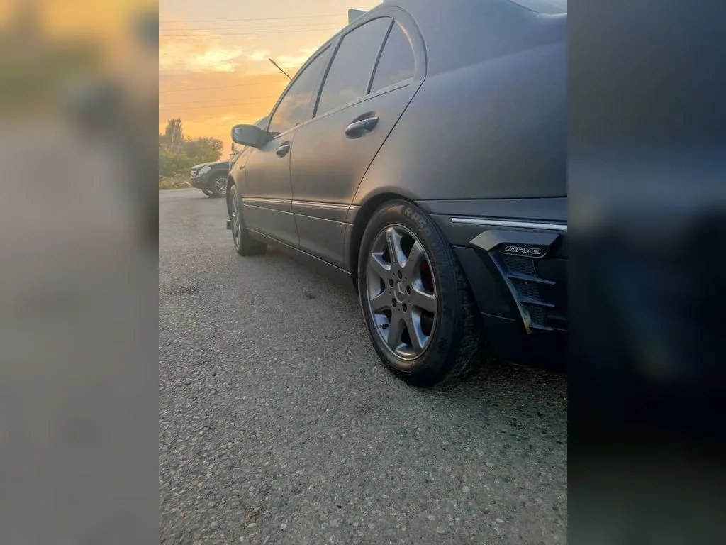 Mercedes-Benz C-Class