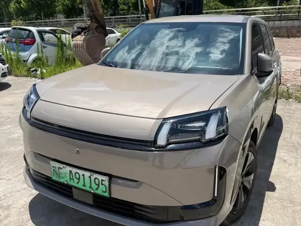 GAC Aion V