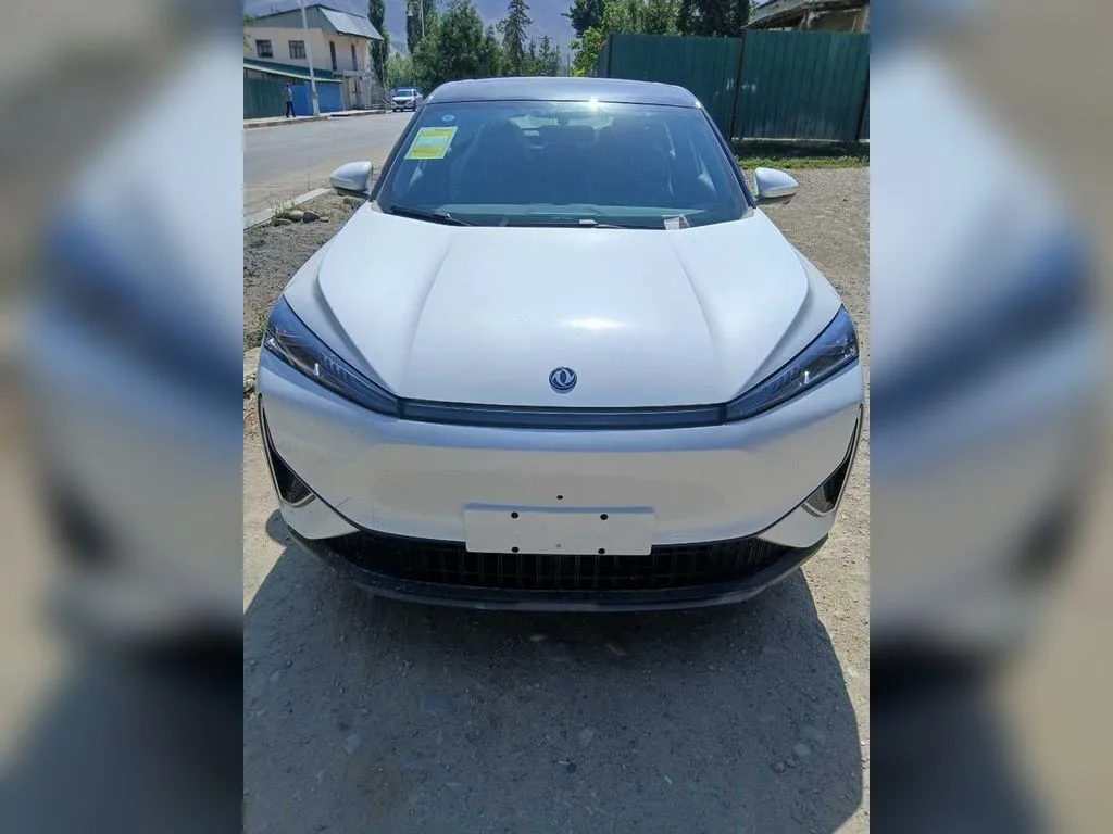 Dongfeng L7