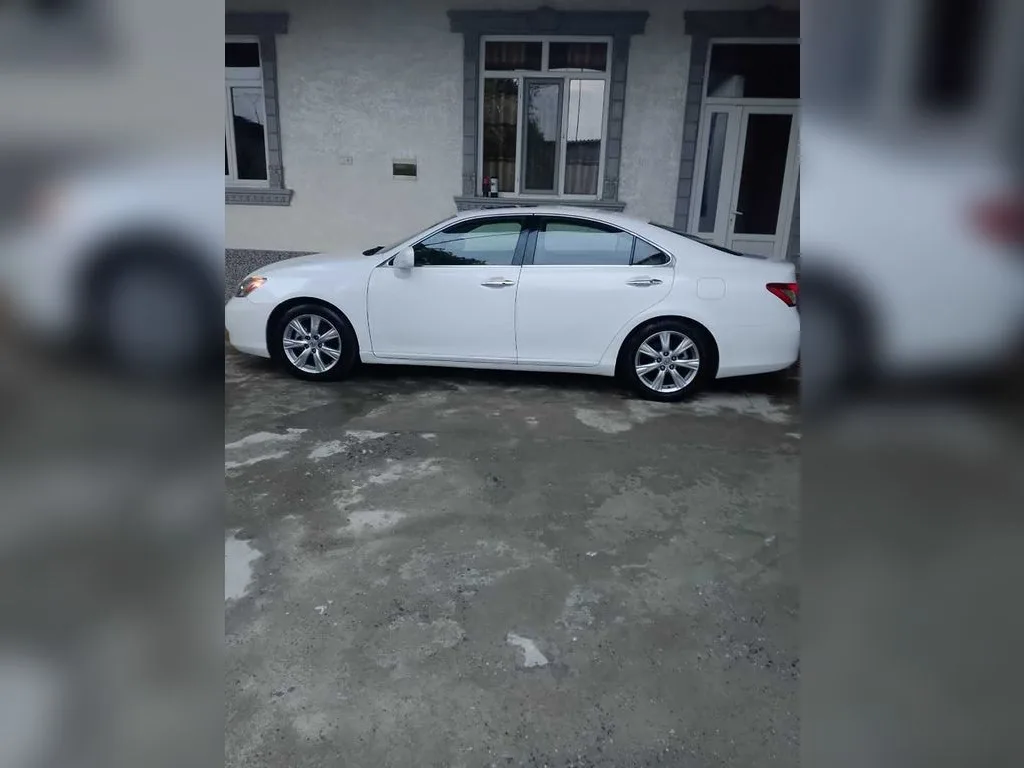 Lexus ES series