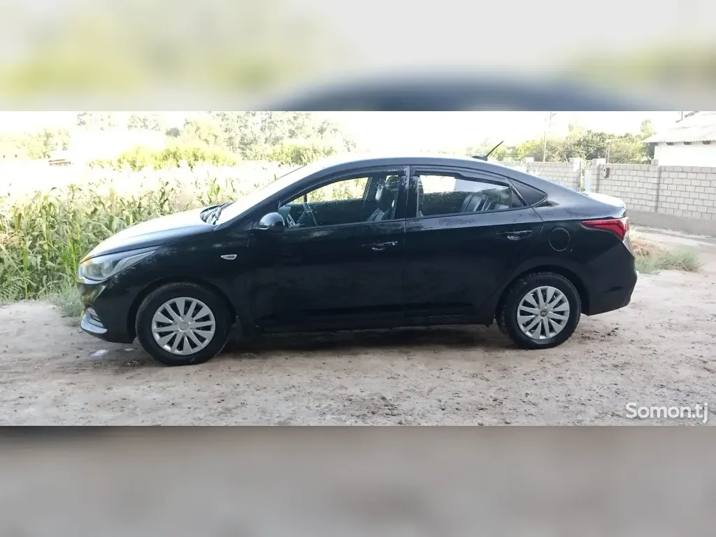 Hyundai Solaris