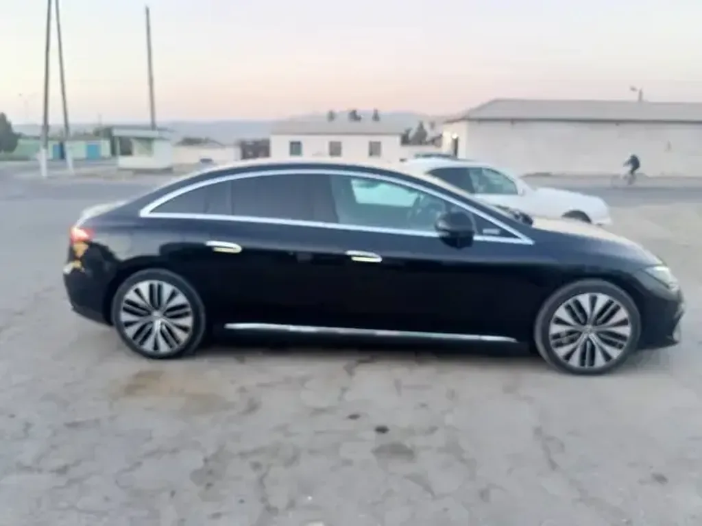 Mercedes-Benz benz-eqe