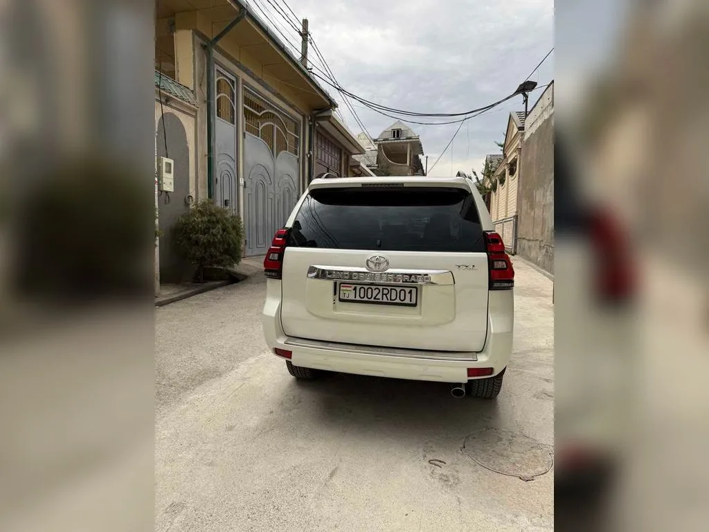 Toyota Land Cruiser Prado