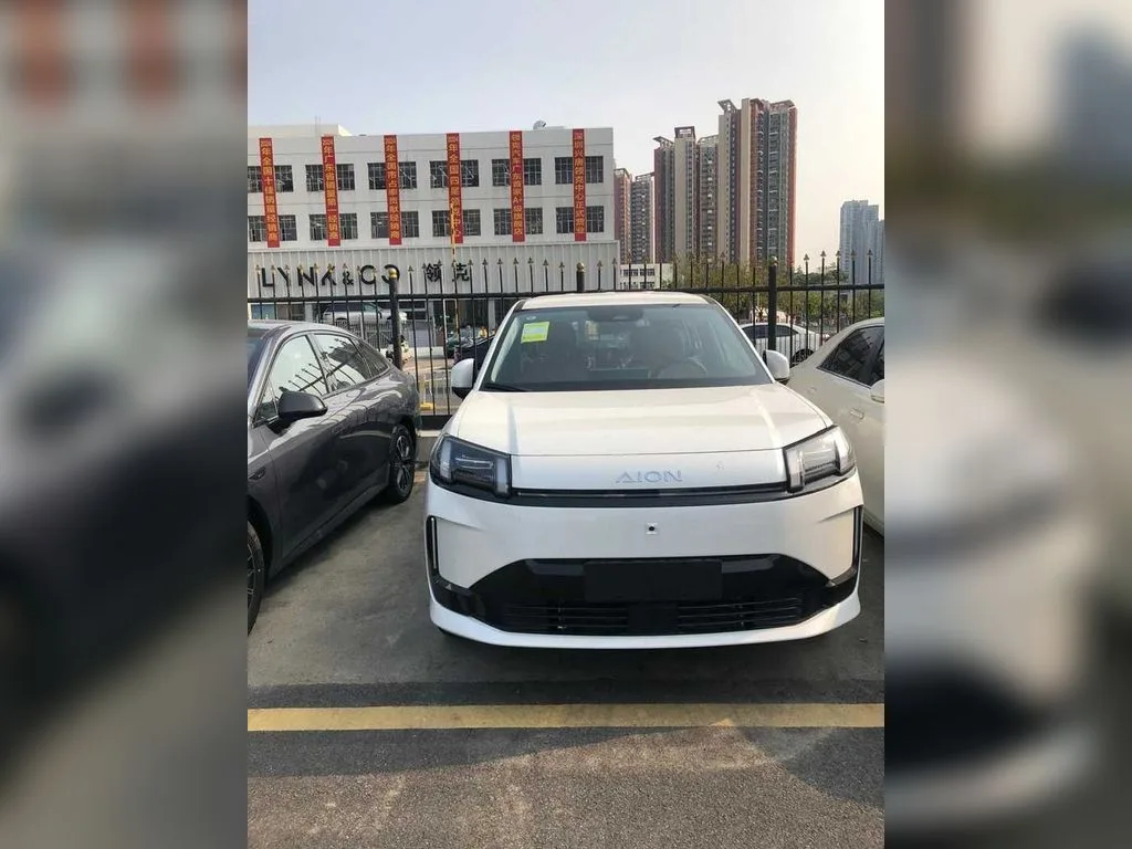 GAC Aion V