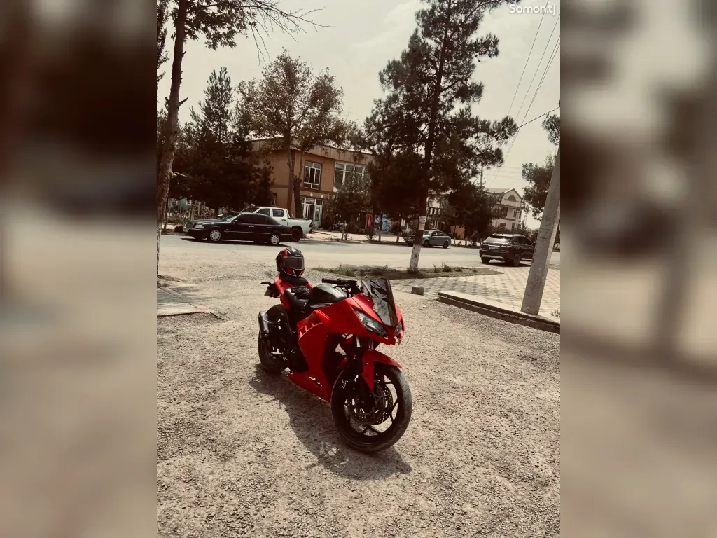 Мотоцикл Yamaha 250cc