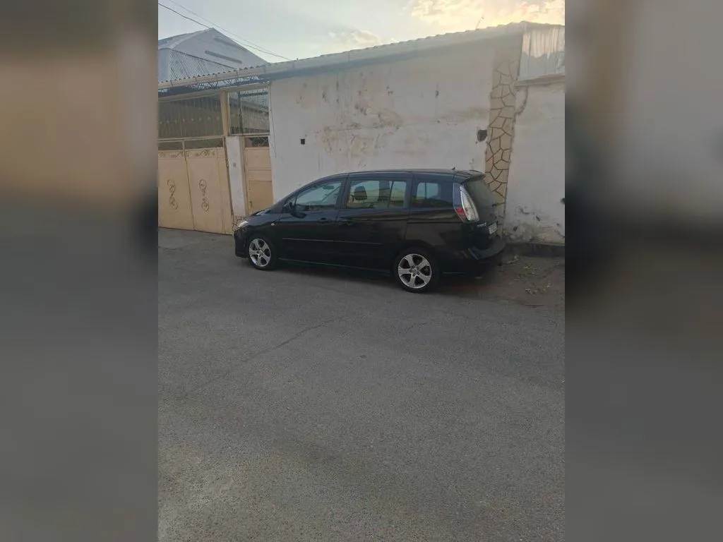 Mazda 5