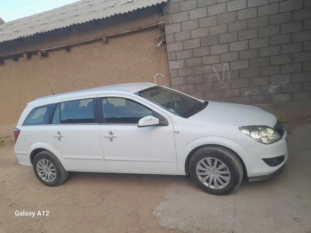 Opel Astra H
