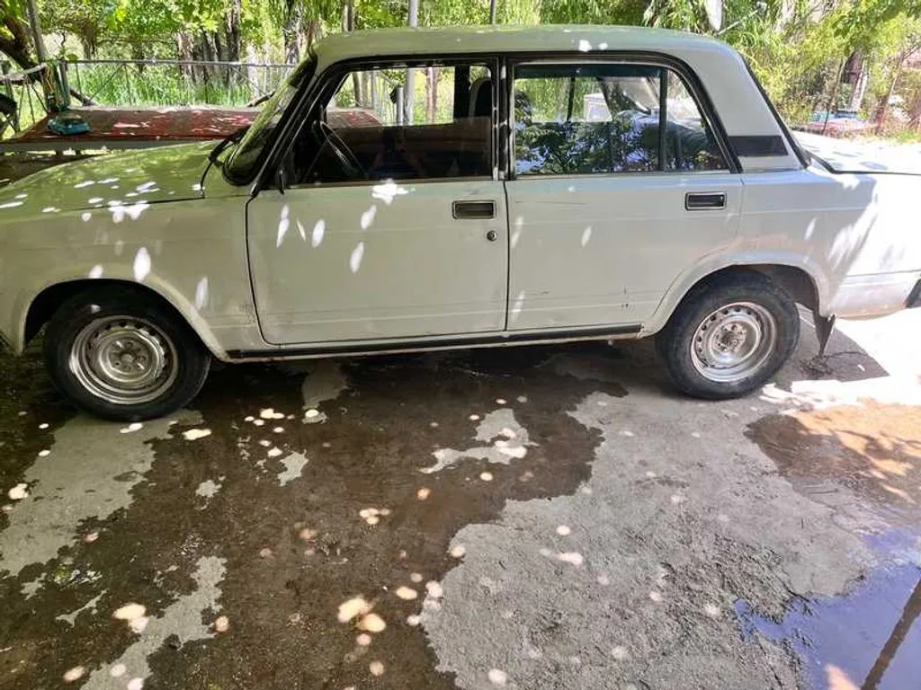 Lada 2107