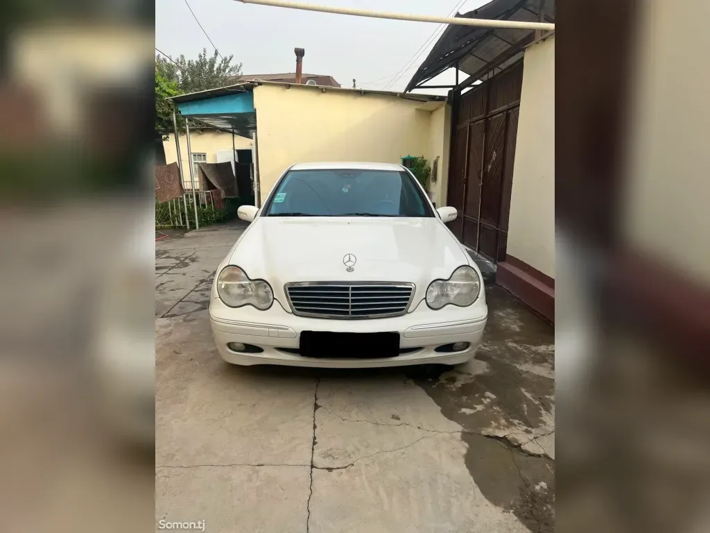 Mercedes-Benz C-Class