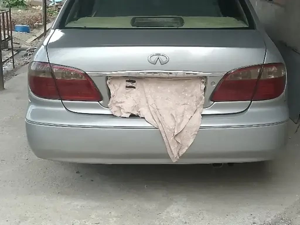Infiniti I