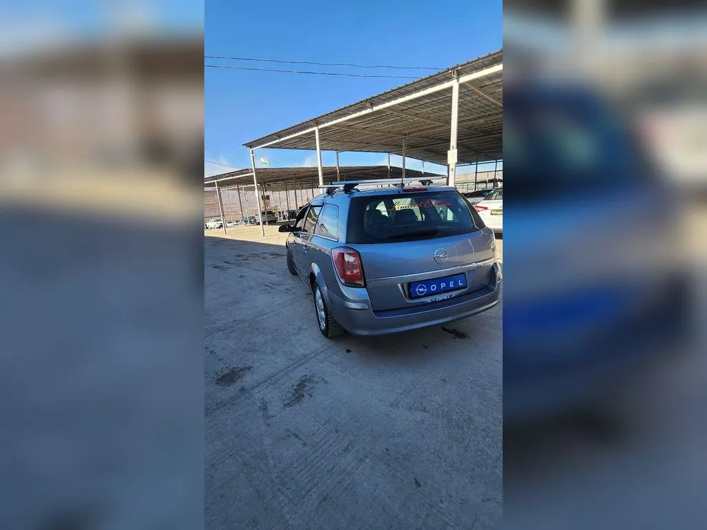 Opel Astra H