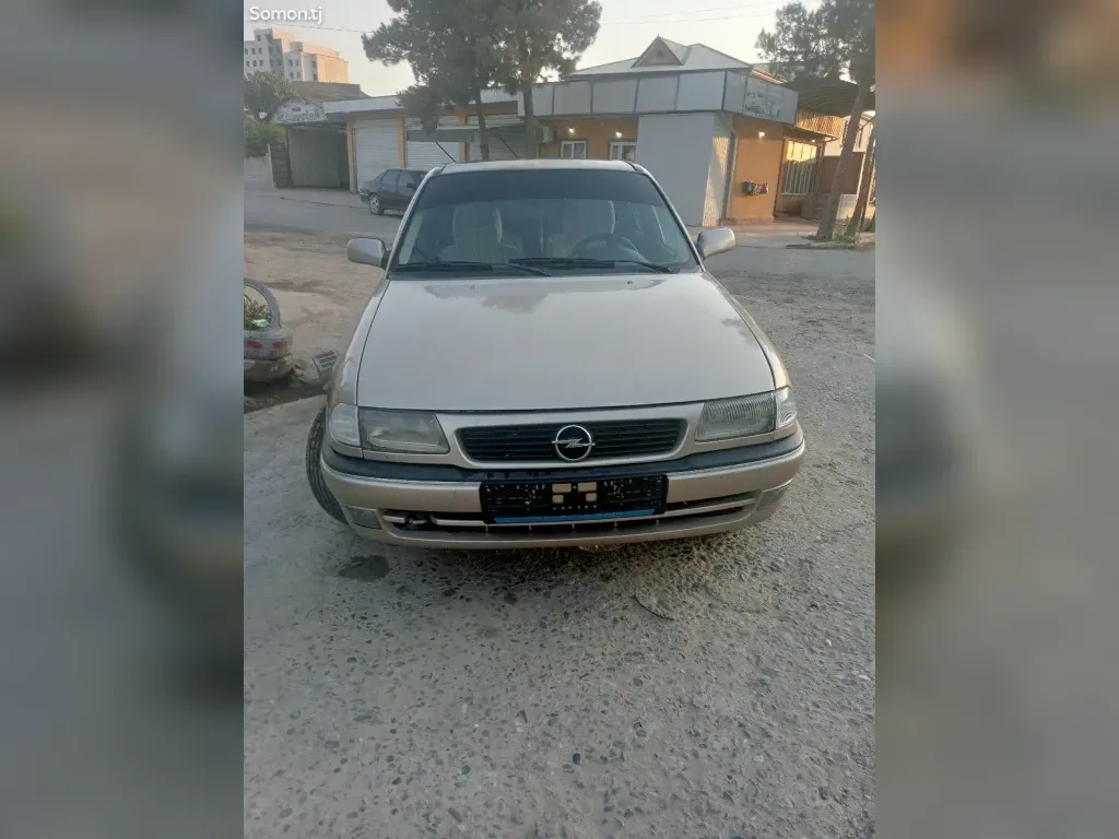 Opel Astra F