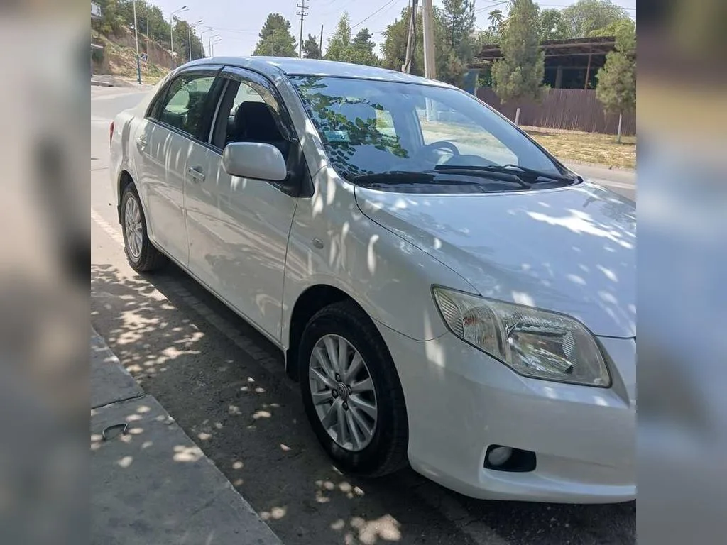 Toyota Axio