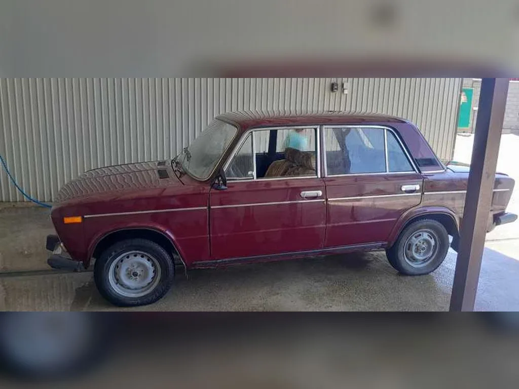 Lada 2106