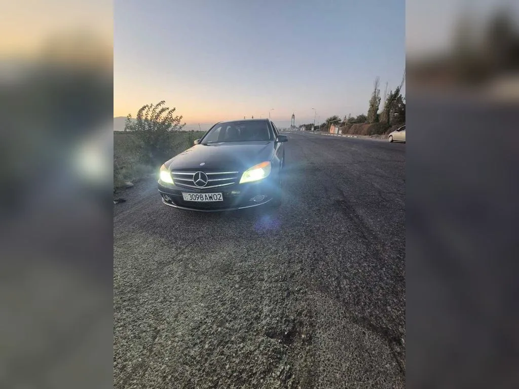Mercedes-Benz C-Class