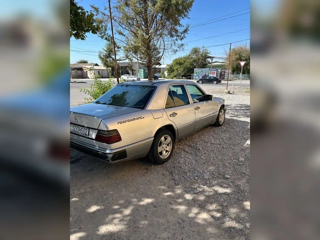 Mercedes-Benz W124