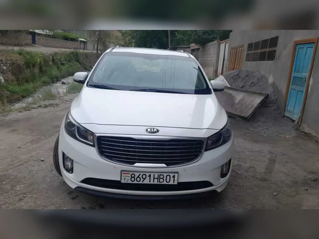 Kia Carnival