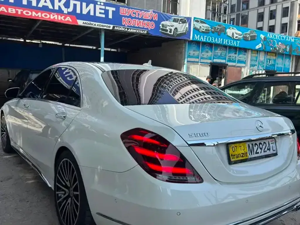 Mercedes-Benz benz-c-class