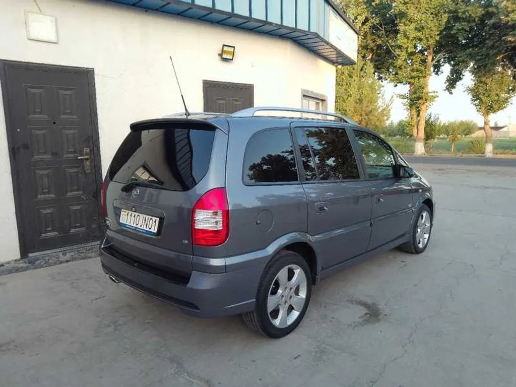Opel Zafira