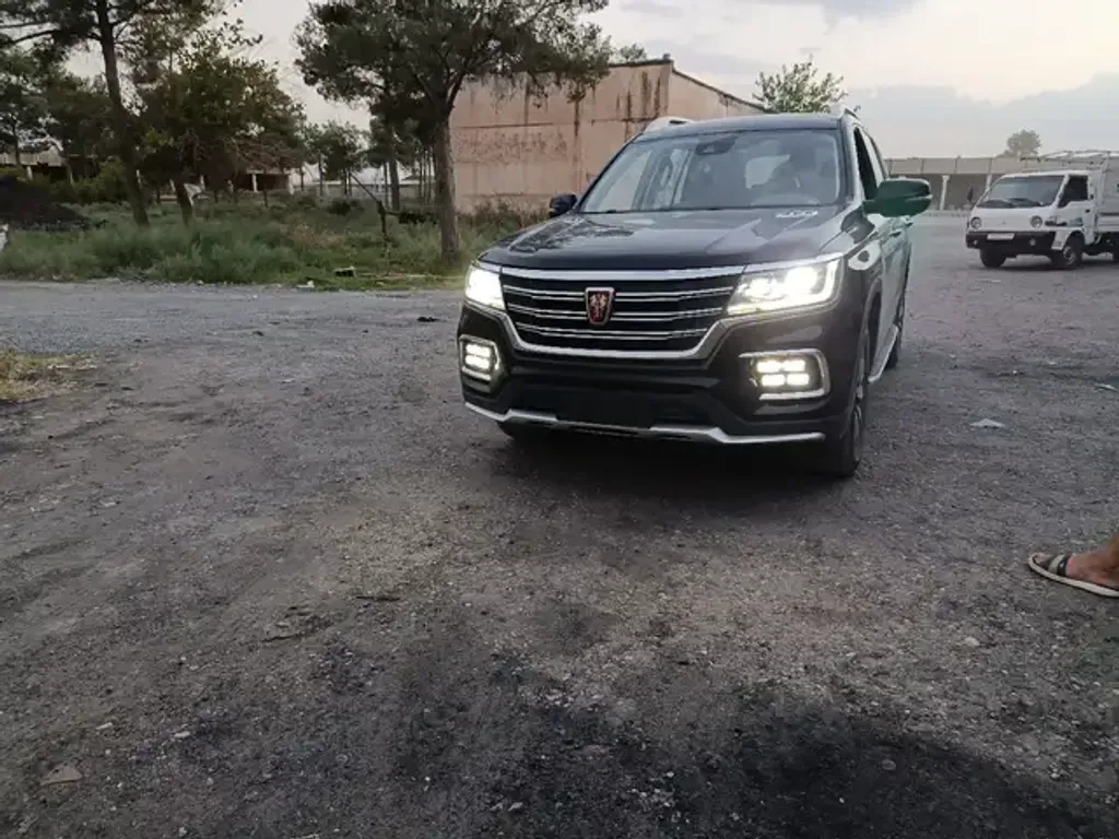 Roewe Rx8