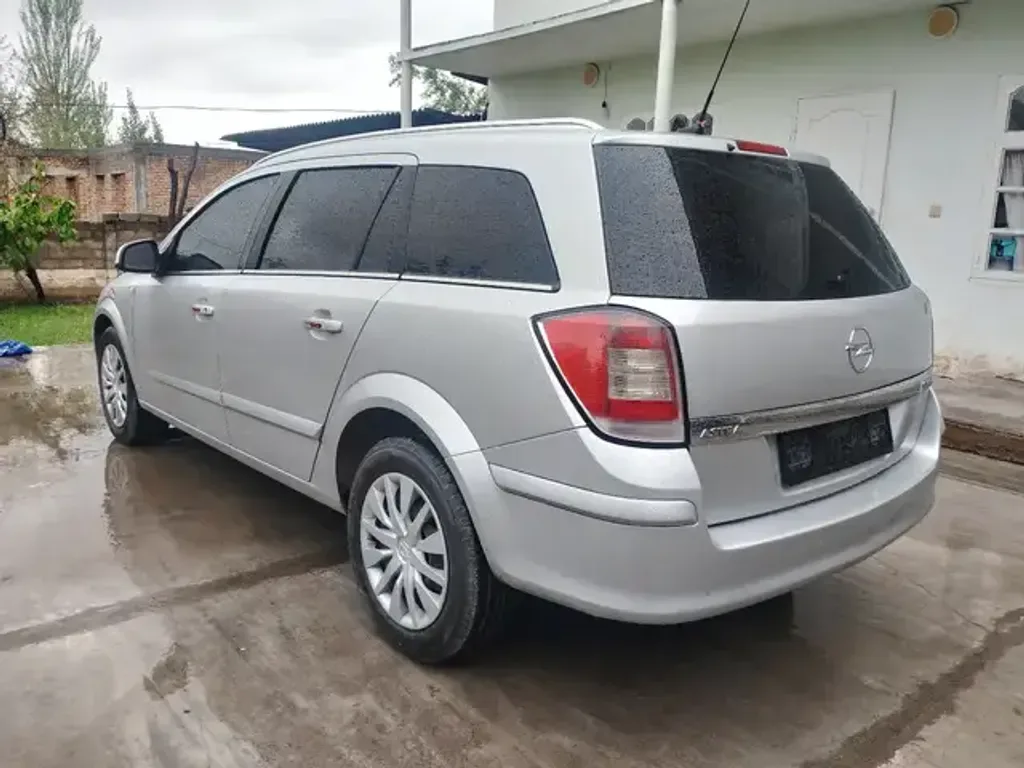 Opel Astra H