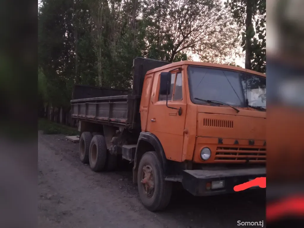 Самосвал КамАЗ