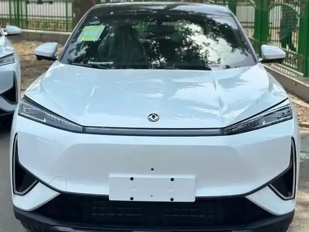 Dongfeng L7