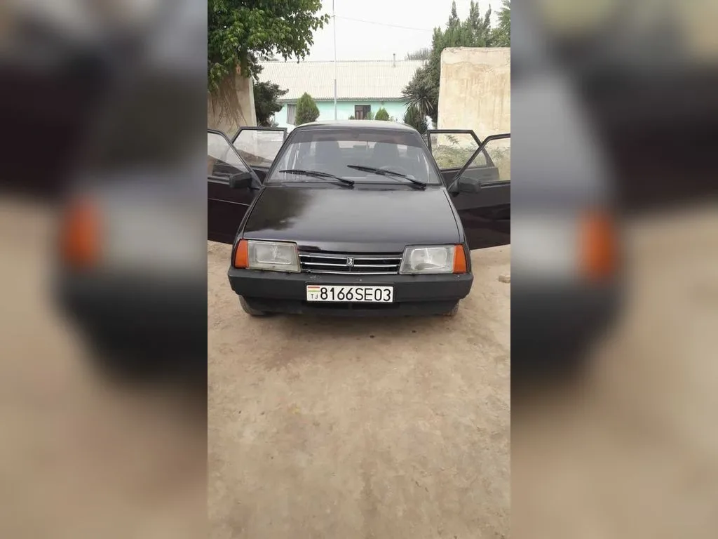 Lada 21099