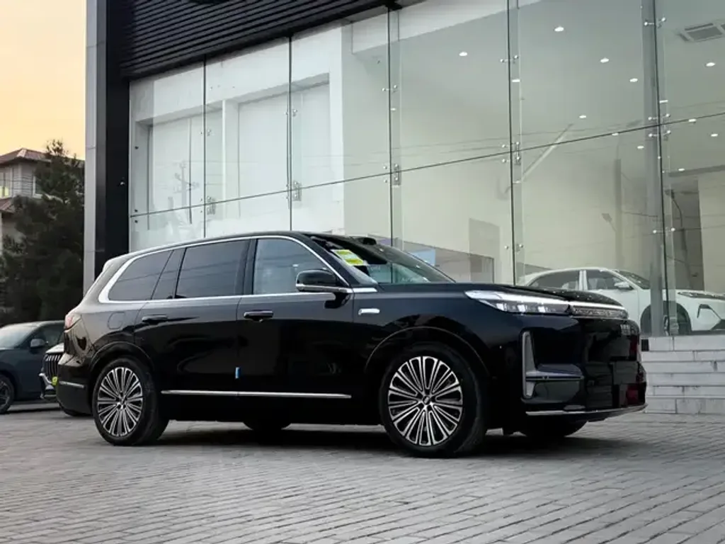 Geely Galaxy M9