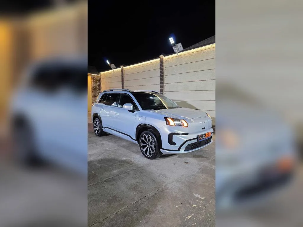 GAC Aion V