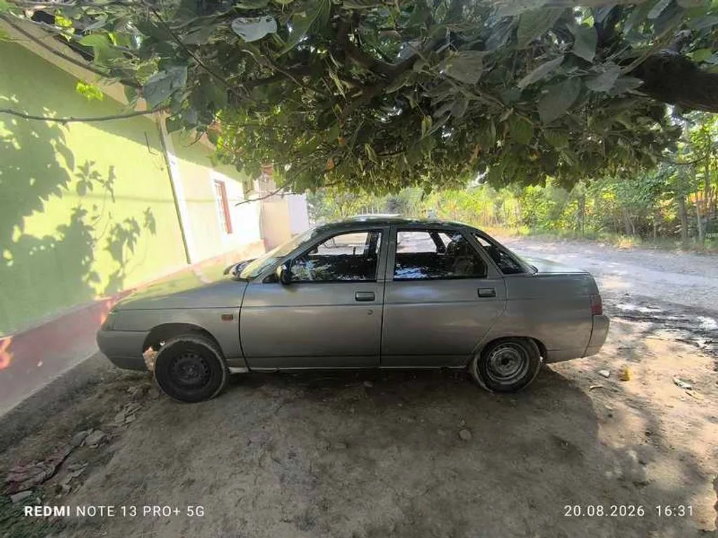 Lada 2110