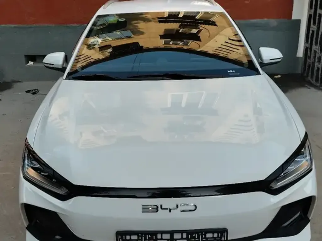 BYD E2