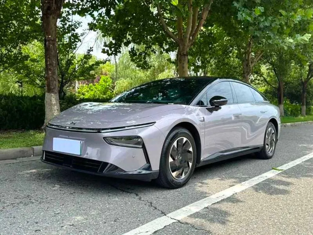 Xpeng P7